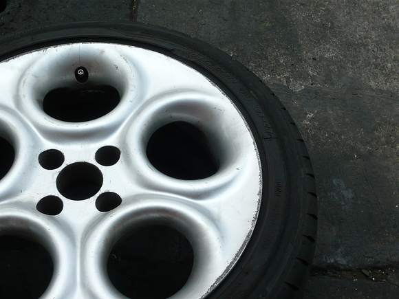 Alfa 146 Flat Tyre