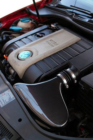 VW GTi APR Carbonio Intake