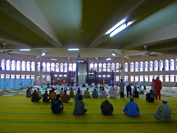 Hari Raya 2007 - Prayer at Mosque