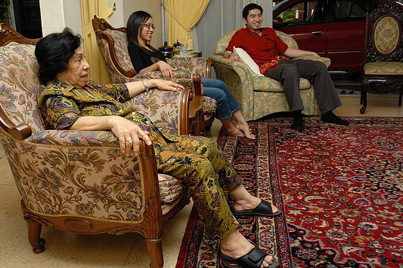 Hari Raya 2006 - Auntie Mona & Family