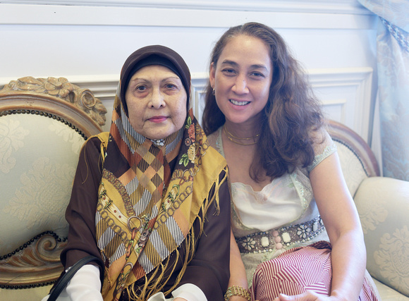 Hari Raya Aidilfitri 2023 - Aunty Adek with Raty and Taffy