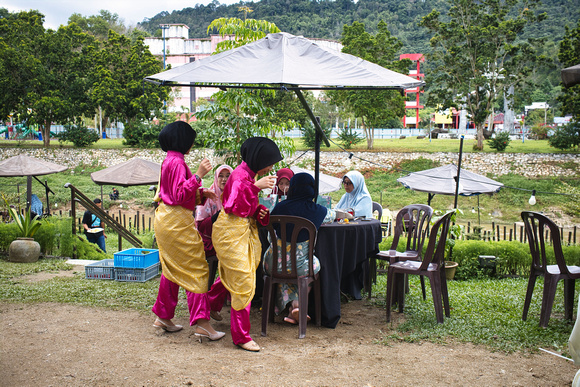 Wedding cucu Nenek Bedah - anak Nur Diana
