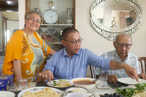 Laksa Johor Lunch by Kak Boon for Shahril and Leena